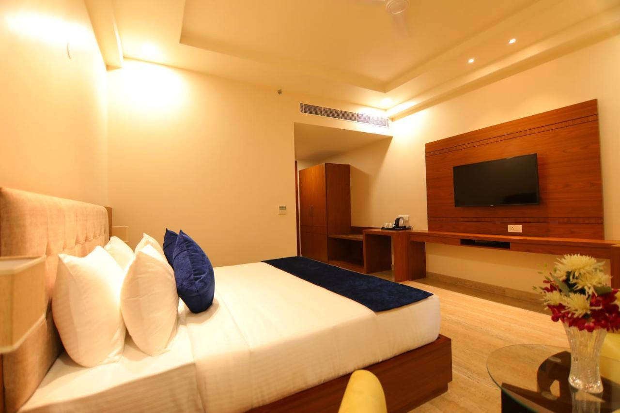 The Forest Hill Hotel Haridwār Extérieur photo