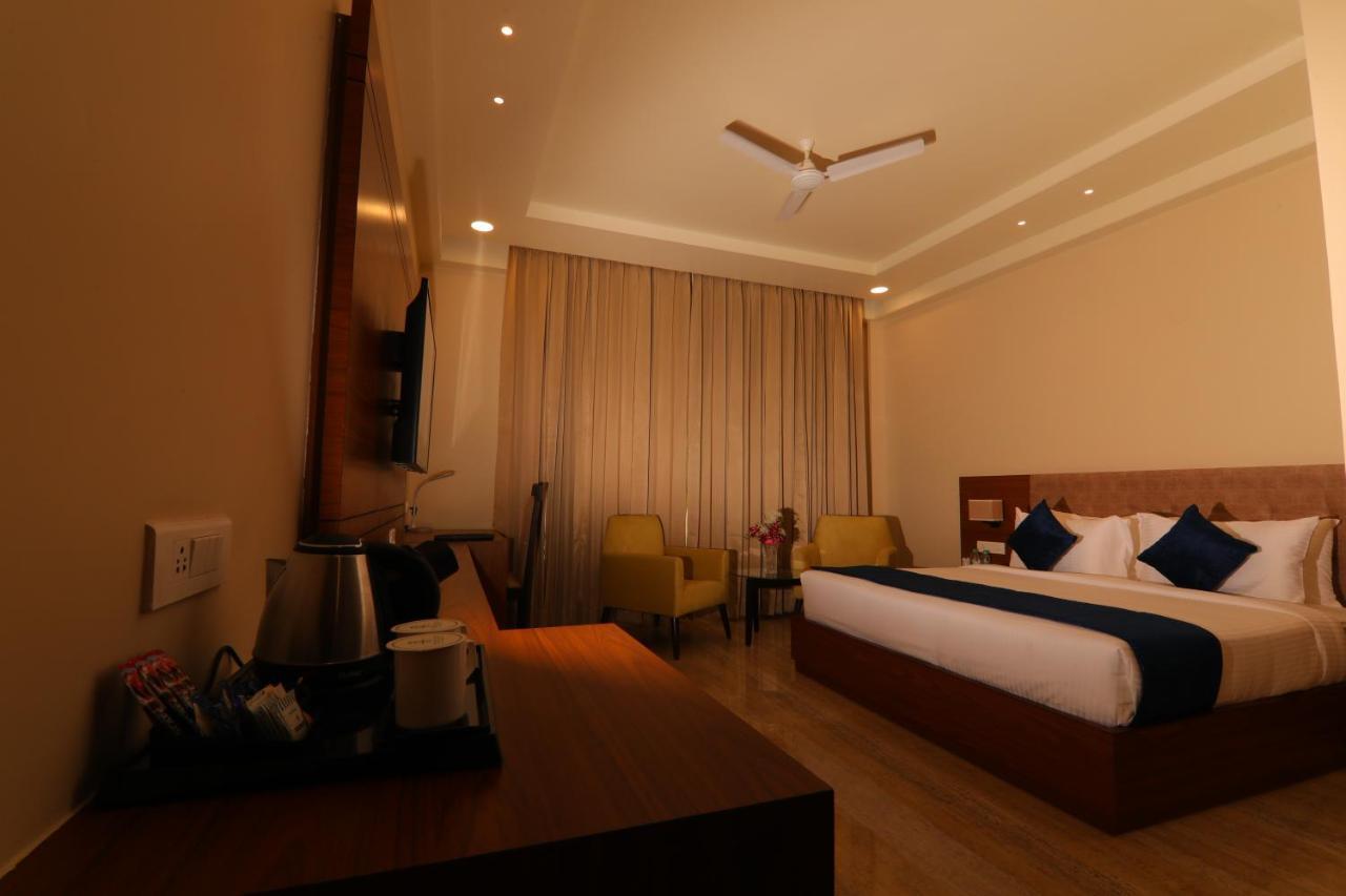 The Forest Hill Hotel Haridwār Extérieur photo