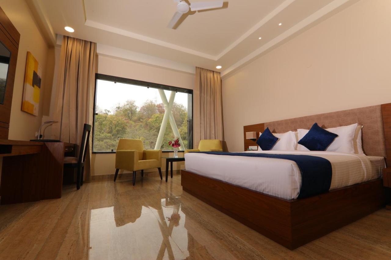 The Forest Hill Hotel Haridwār Extérieur photo